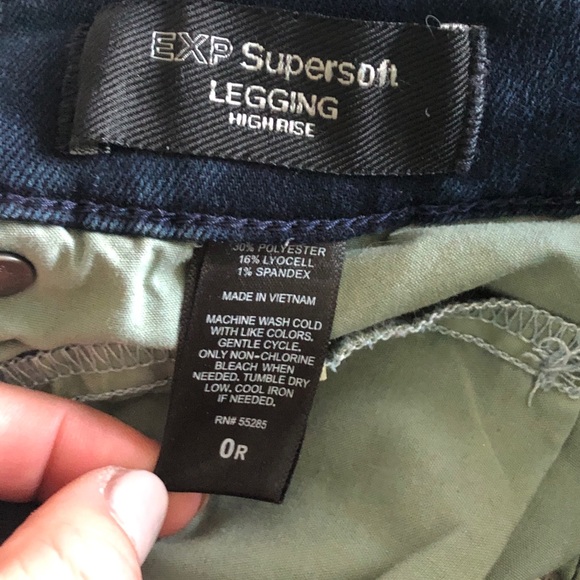 Express Jeans - Picture 2 of 4